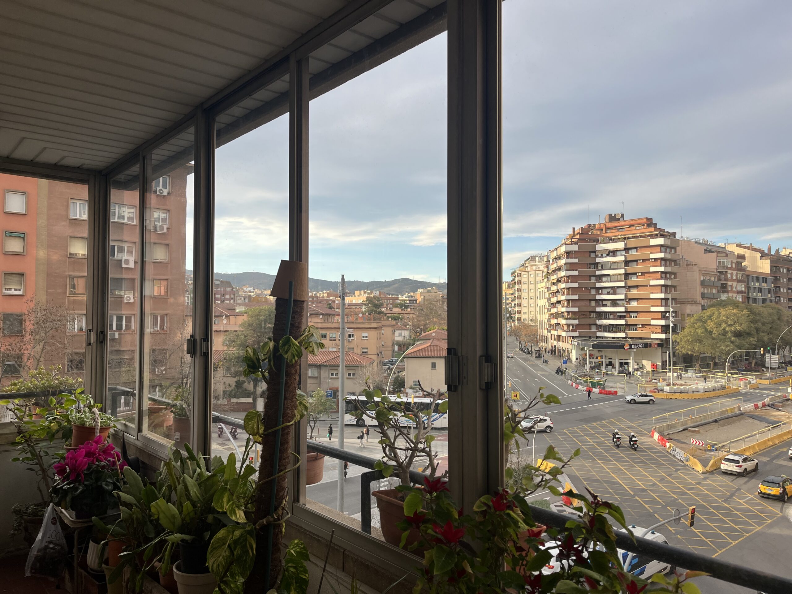 “Jugàvem a futbol enmig de la Meridiana”